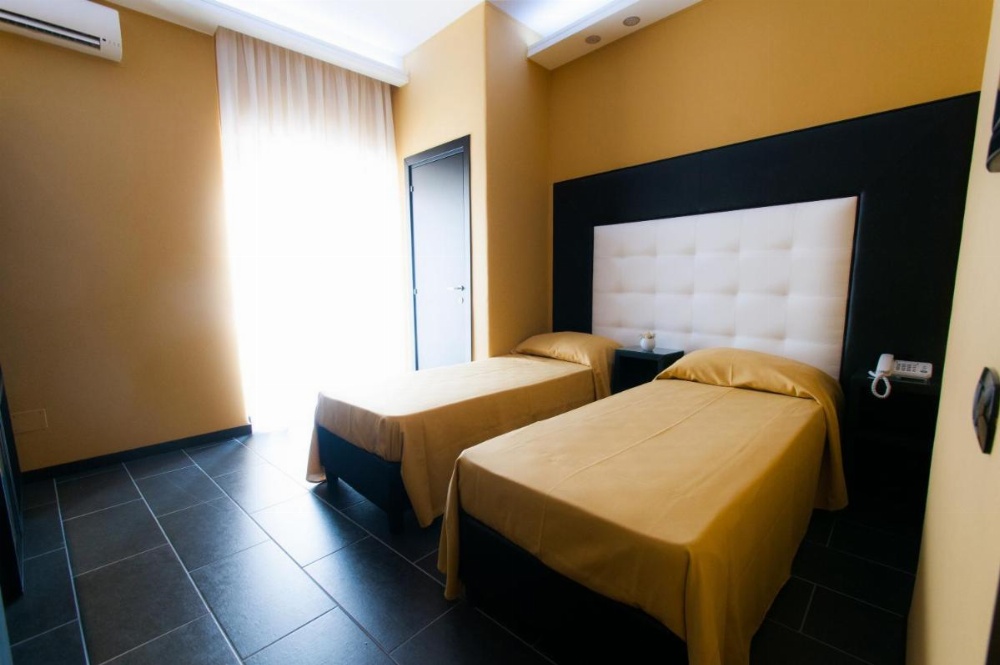 Fly Boutique Hotel Image 15