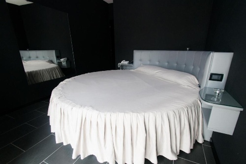 Fly Boutique Hotel image 20