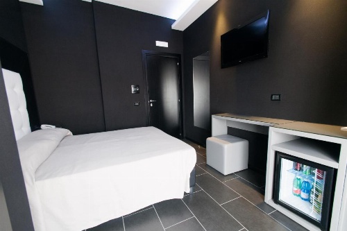 Fly Boutique Hotel image 23