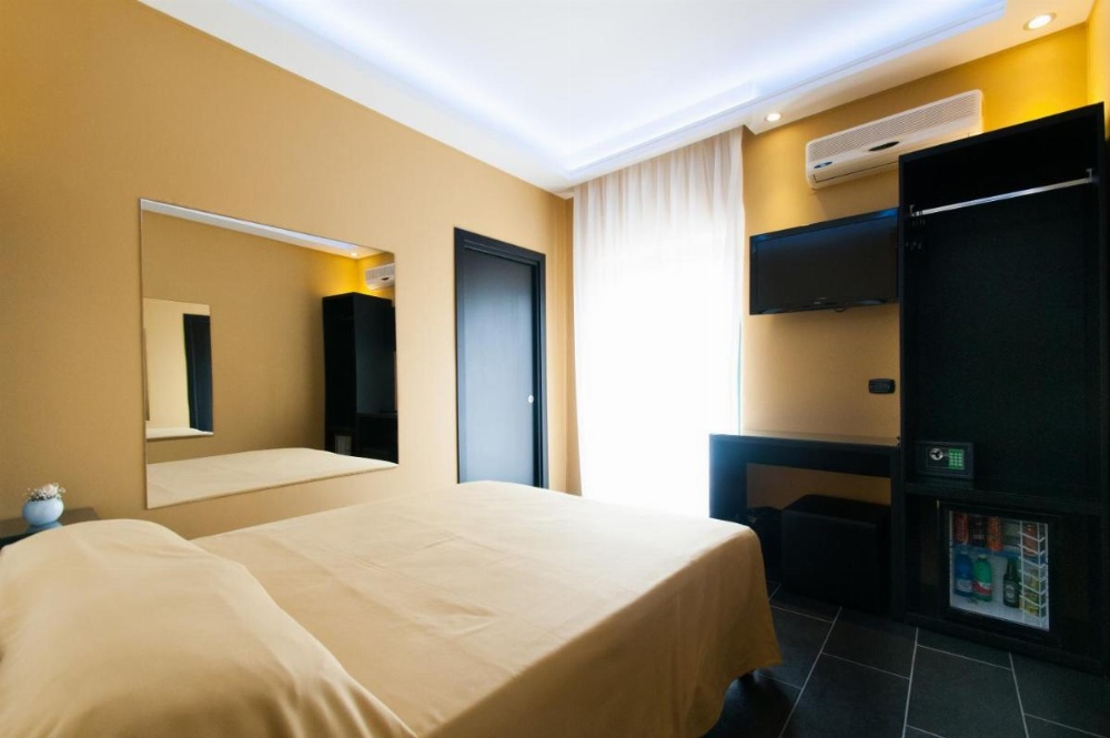 Fly Boutique Hotel Image 30