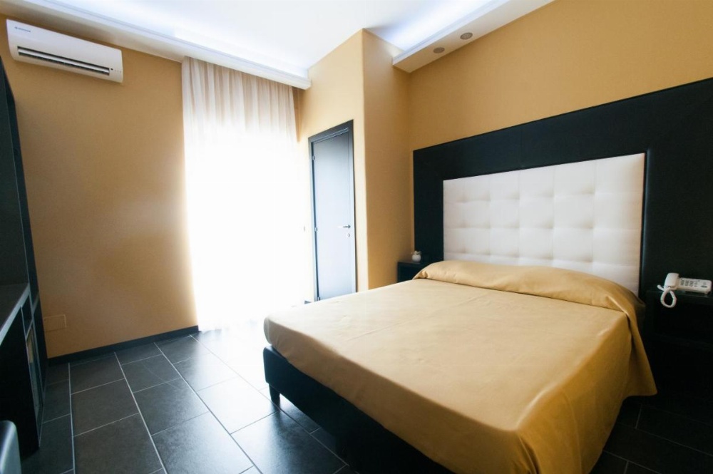 Fly Boutique Hotel Image 31